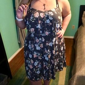 Torrid grey floral ruffle flutter dress